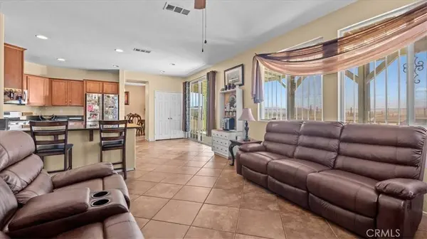 17681 View Mount CT, Victorville, CA 92395