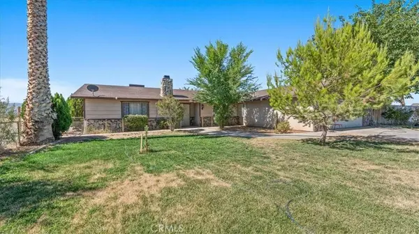 22935 Standing Rock, Apple Valley, CA 92307