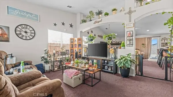 15928 Elkins, Victorville, CA 92395