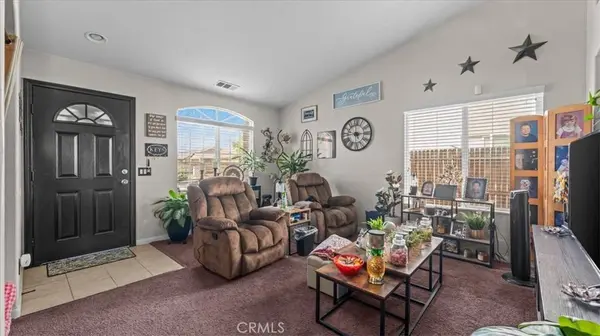 15928 Elkins, Victorville, CA 92395