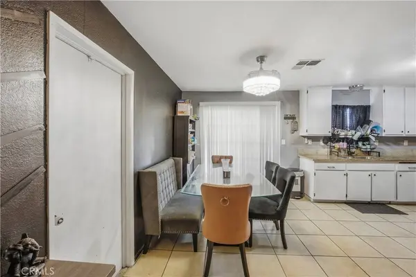 16337 Llanada, Victorville, CA 92394