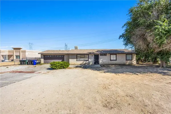 16337 Llanada, Victorville, CA 92394