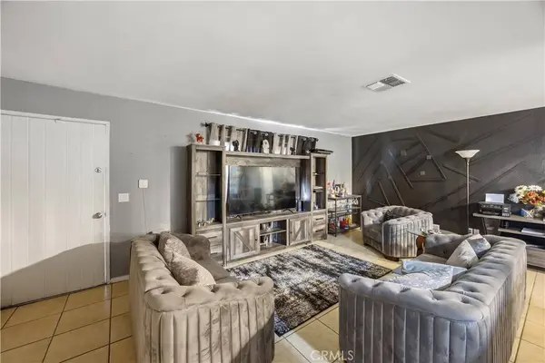 16337 Llanada, Victorville, CA 92394