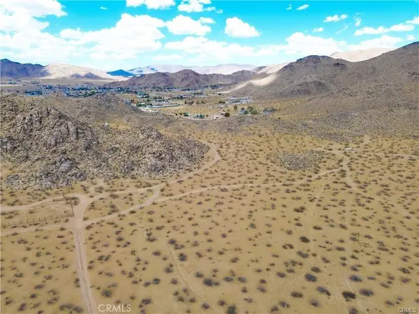 15 Laguna Seca, Apple Valley, CA 92307