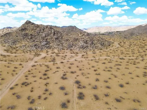 9 Laguna Seca, Apple Valley, CA 92307