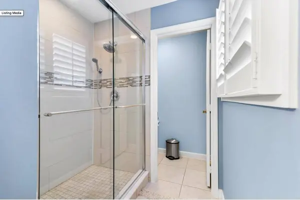 8212 CALTERRA DR, Palm Beach Gardens, FL 33418