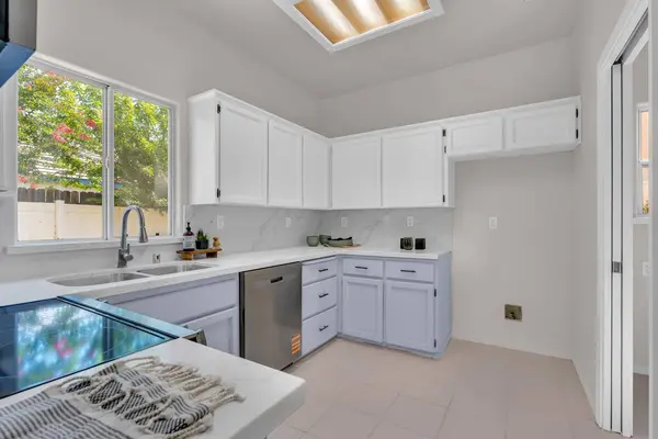 2324 E Fir, Fresno, CA 93720