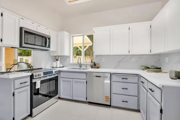 2324 E Fir, Fresno, CA 93720