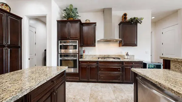 10963 E Egret, Clovis, CA 93619