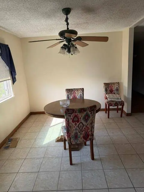 6664 N Whitney AVE, Fresno, CA 93710