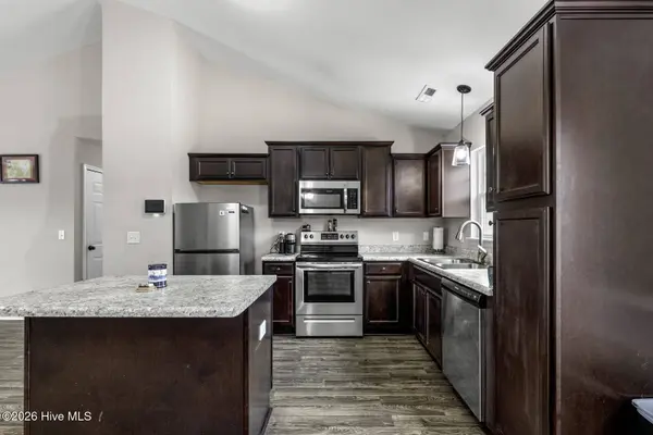 205 Arbor CT, Richlands, NC 28574