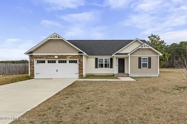 205 Arbor CT, Richlands, NC 28574
