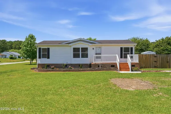 1257 Old 30 RD, Maysville, NC 28555