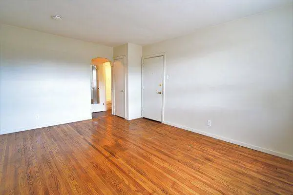 202 O'Connor DR #3, Toronto E03, ON M4J 2T1