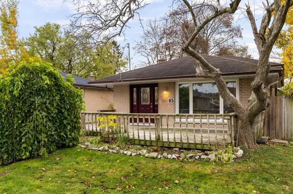 65 Ottaway AVE