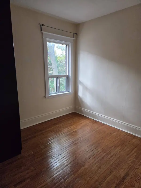 479 Aberdeen AVE #4, Hamilton, ON L8P 2S5