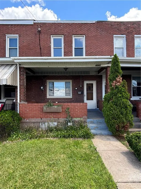 4243 Gladstone St, Greenfield, PA 15207