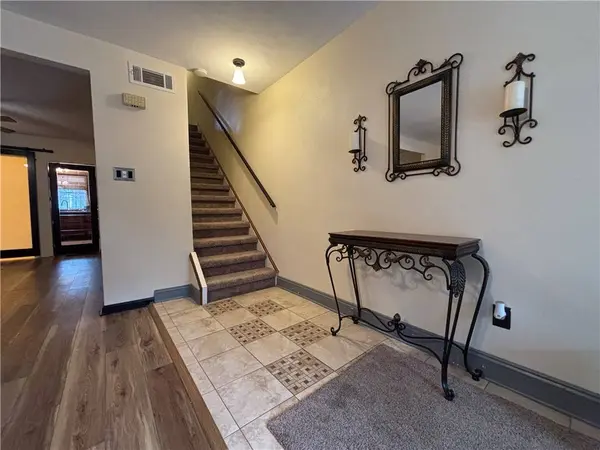 415 Agatha St, Pitcairn, PA 15140