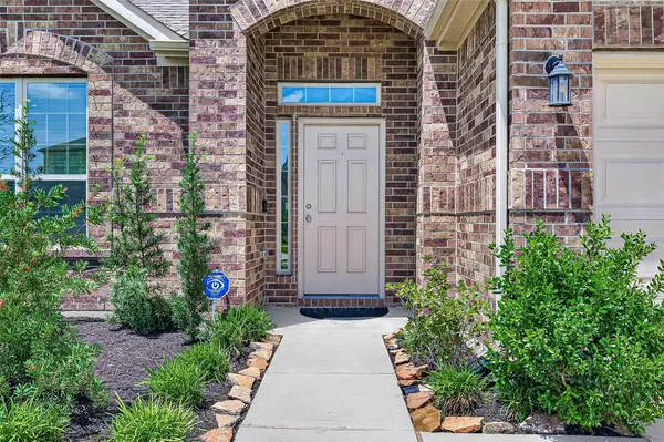 10535 Amador Peak DR, Rosharon, TX 77583