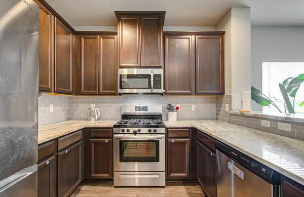 10535 Amador Peak DR, Rosharon, TX 77583