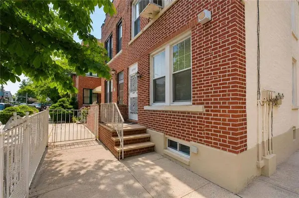 2755 East 28th ST, Brooklyn, NY 11235