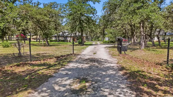 23030 S State Highway 123, Seguin, TX 78155