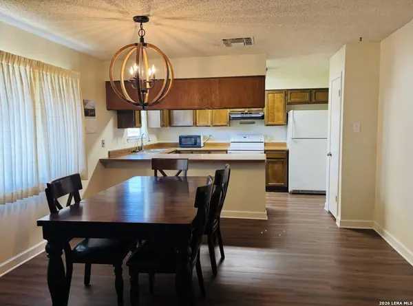 9334 VALLEY RDG, San Antonio, TX 78250