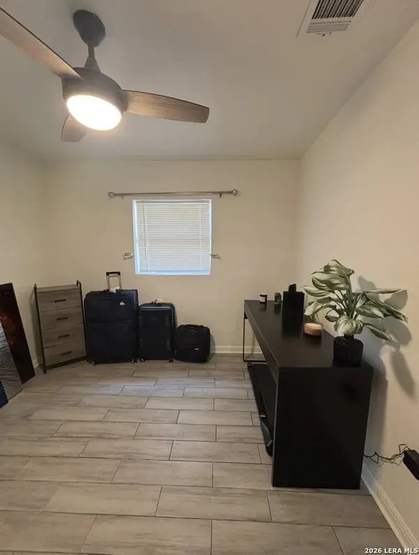 129 Halliday, San Antonio, TX 78210