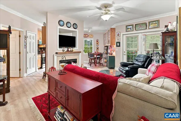 1410 COALTER ST N #306, Staunton, VA 24401