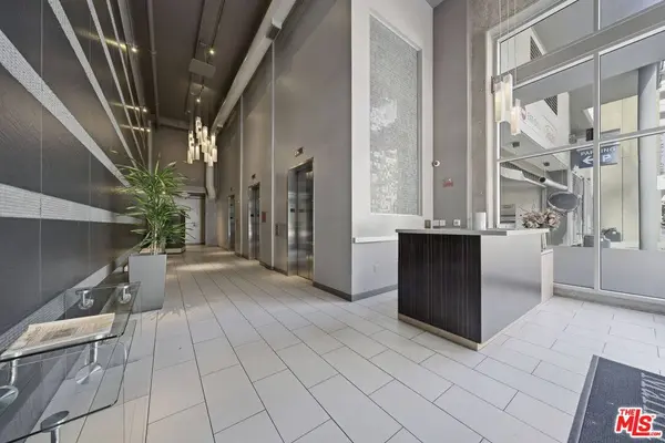 645 W 9th St #406, Los Angeles, CA 90015