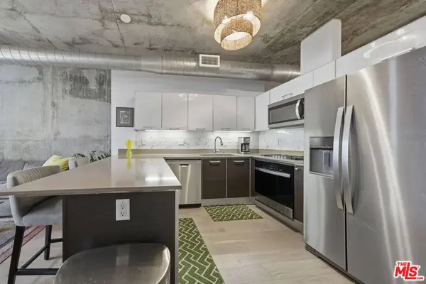 645 W 9th St #406, Los Angeles, CA 90015