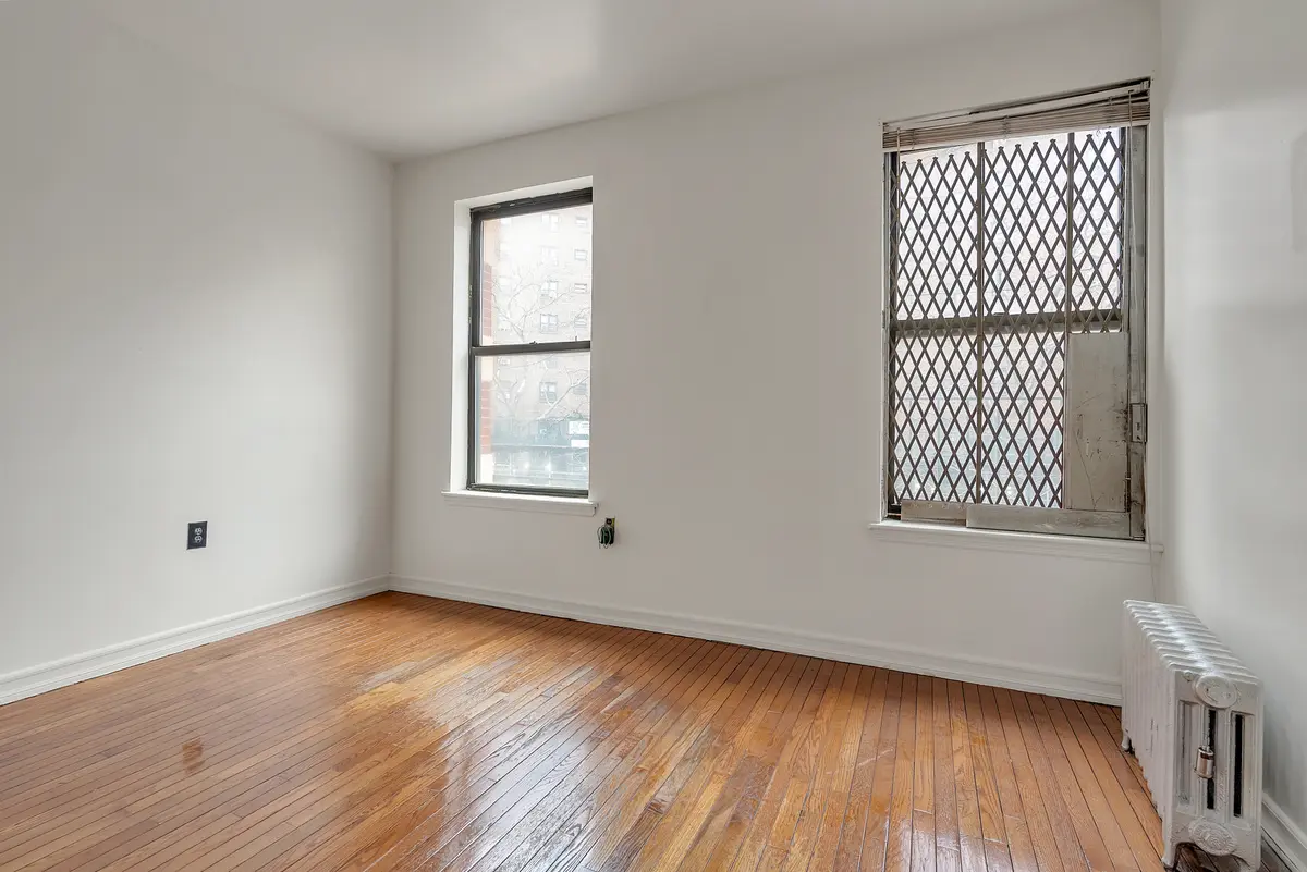 50 W 112th St #2H, New York, NY 10026-3903