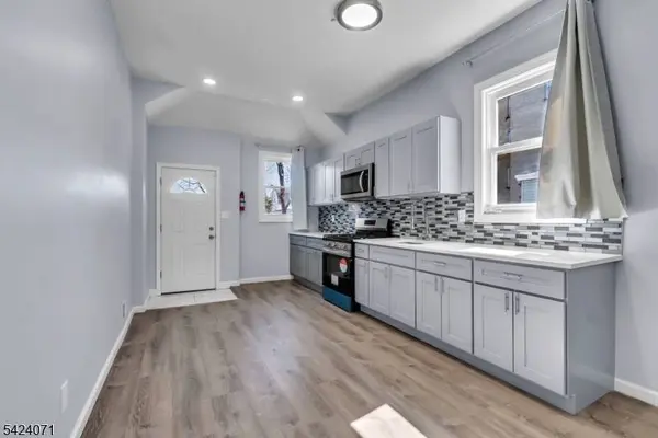 162 S Clinton St, East Orange City, NJ 07018