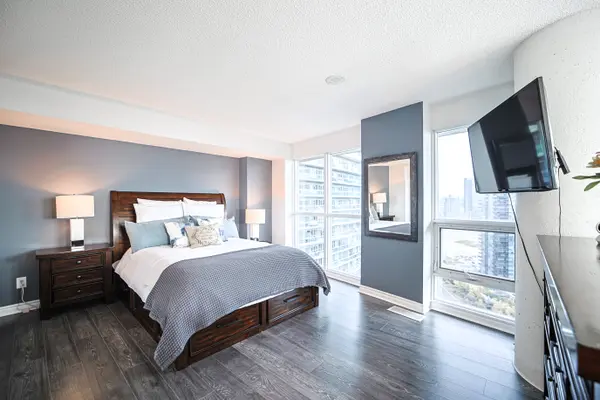 155 Legion Rd N #2304