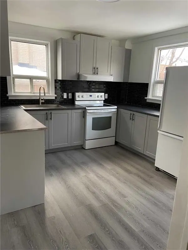 204 York Mills Rd, Toronto,