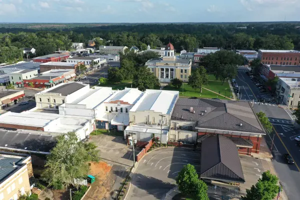 14 E Washington Street, Quincy, FL 32351