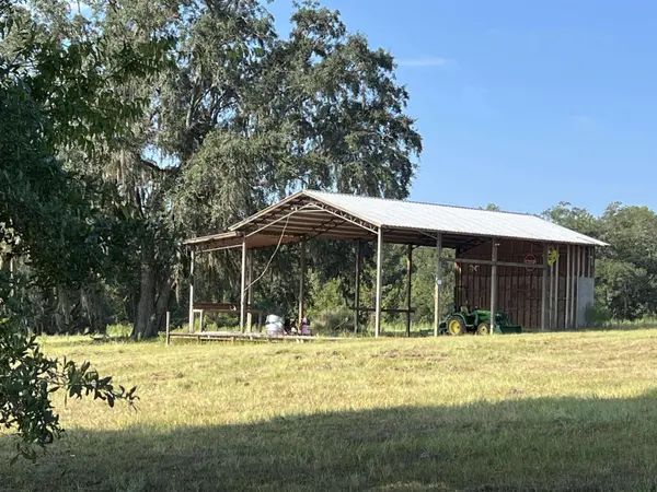 397 Winchester Lane, Quincy, FL 32351