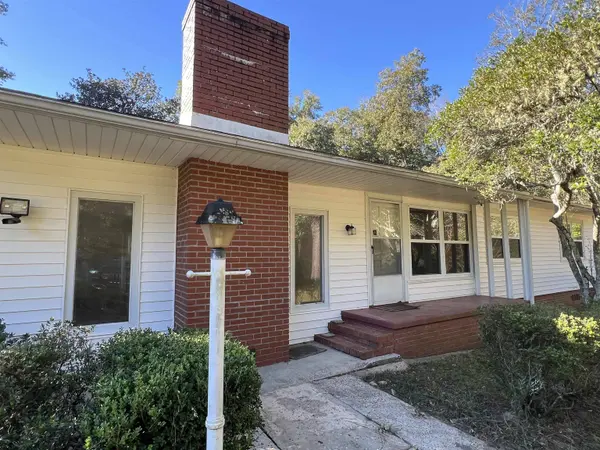 1835 W Washington Street, Quincy, FL 32351