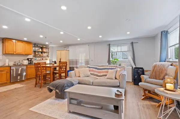 190 Ann ST, North Middlesex, ON N0M 2K0