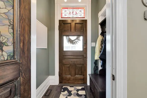 438 Ontario ST, London East, ON N5W 3W9