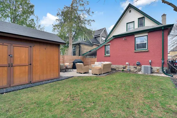 438 Ontario ST, London East, ON N5W 3W9