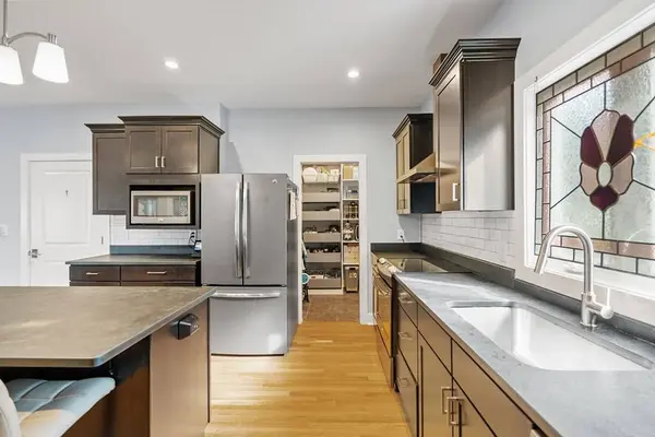 727 Tazewell Ave, Cape Charles, VA 23310-3315