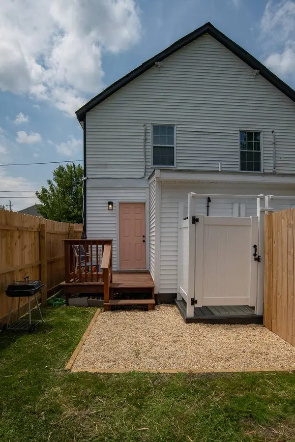 610-612 Peach St, Cape Charles, VA 23310