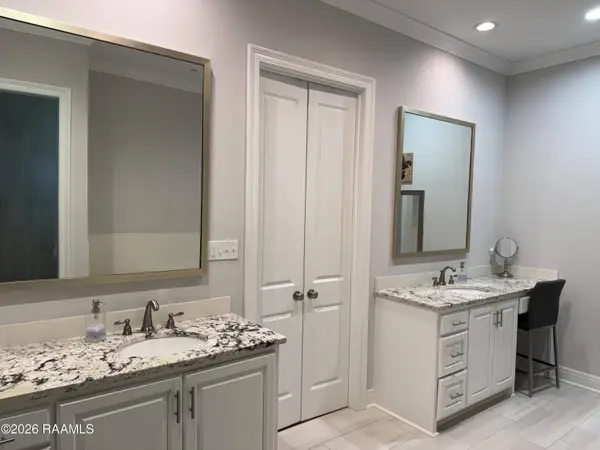 102 Cherrywood DR, Lafayette, LA 70508