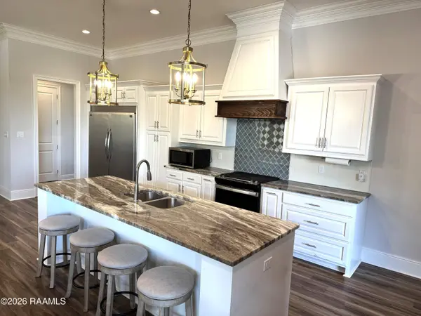 102 Cherrywood DR, Lafayette, LA 70508