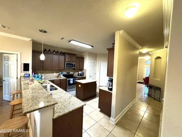 206 Arsenal DR, Carencro, LA 70520