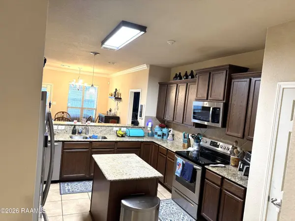 206 Arsenal DR, Carencro, LA 70520