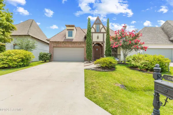 126 Heathwood DR, Broussard, LA 70518