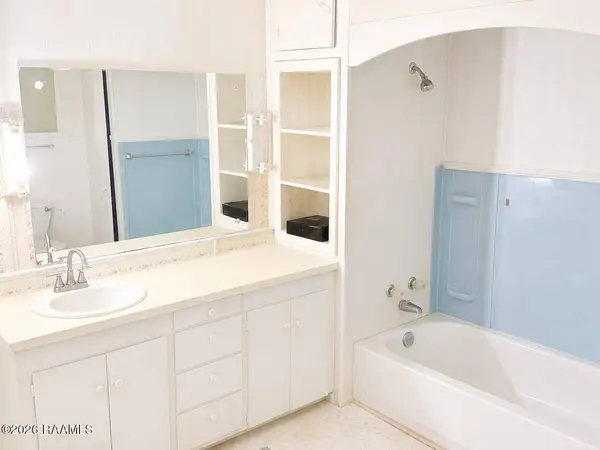 1706 W Port ST, Abbeville, LA 70510