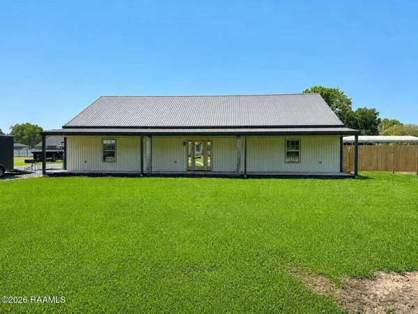 422 Longwood DR, Opelousas, LA 70570